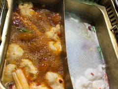 -东巴婆婆云南鱼豆花火锅(大东门店)