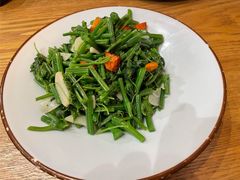 清炒瓜尖-麦麦山云南菜(复地活力城店)