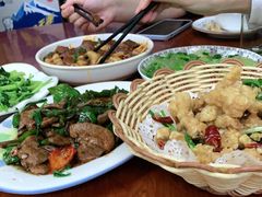 -胡子饮食店