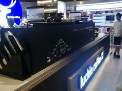 -luckincoffee瑞幸咖啡(香港名店街店)