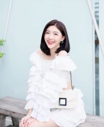 -东方美妍小鹏造型