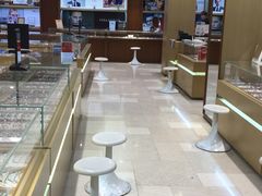 -茂昌眼镜(南京东路店)