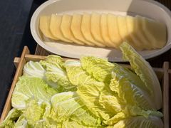 -尚尚仙·酸汤猪手·猪肚鸡火锅(华联万柳购物中心店)