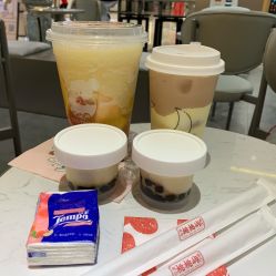-桃桃屿·潮牌酷银(世纪荟店)