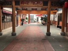-榕树下海鲜楼(开元店)