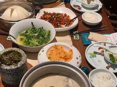 -佬麻雀·新湘菜(珠海金发购物中心店)