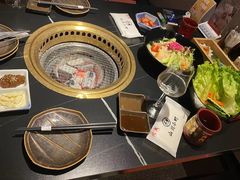 -山川小町·极番烧肉(新地假日广场店)