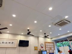 -老西白点心店