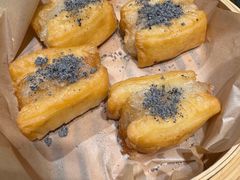 -臻鲜燕海鲜融合餐厅(金陵style店)