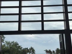 -亚龙湾喜来登·美景台大堂吧