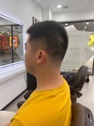 -尤司男士国潮理发馆