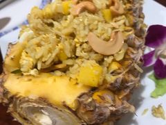 -Dang restaurant (patong phuket)