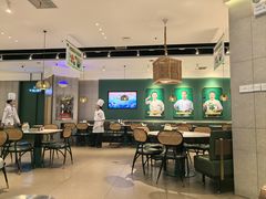 -费大厨辣椒炒肉(黄兴中心广场店)