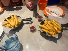-必胜客(尹山湖歌林公园店)