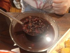 -爆炸头阿姨小四川正宗川味小吃(无任何分店)