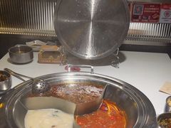 -老房老舍重庆火锅(假日城市店)