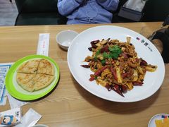 麻辣香锅-拿渡·水煮鱼麻辣香锅(王府井奥莱·香江小镇店)