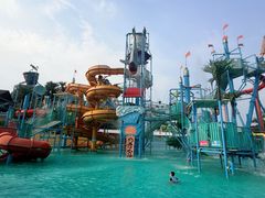 -欢乐水魔方水世界