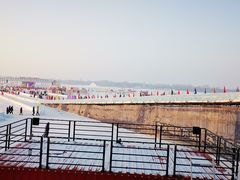 -人民防洪胜利纪念塔