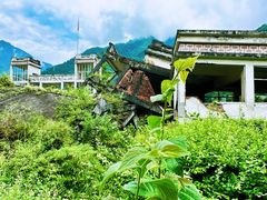 -四川汶川特大地震漩口中学遗址