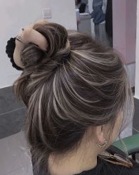 -东秀护肤造型