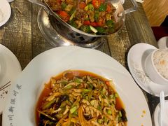 干锅肥肠-王小川新派川菜 烧烤串吧(仁济路店)