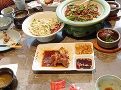-老周家酱卤猪蹄私房菜(克拉玛依西街店)