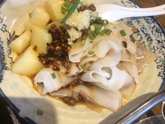 米豆腐拼卷粉-阿婉贵州苗家酸汤鱼(梅林店)