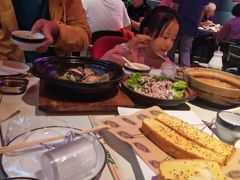 -蚝堡海鲜·威海菜·海肠捞饭·烧烤·亚洲吃蚝公司(幸福门店)