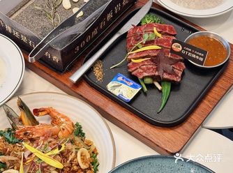 上班暂停一口石烧牛排解班愁