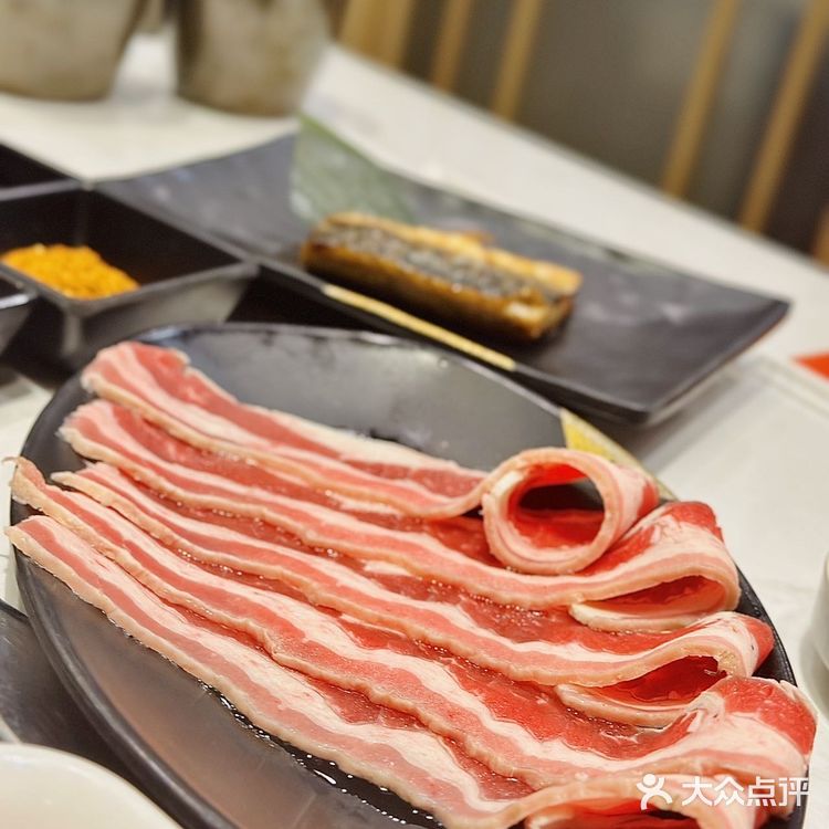  介家朝鲜族烤肉也太好吃了叭，香！