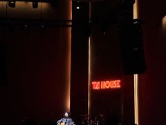 -TZ House音乐现场(来福士中心店)