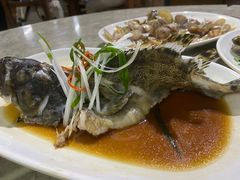 -四川小胡子海鲜(丁村万人海鲜广场店)