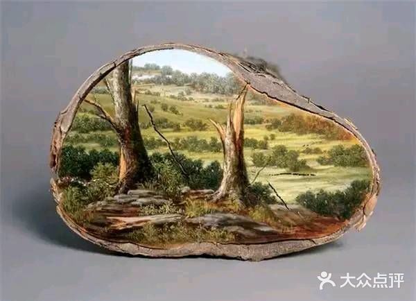 木桩上的创意画