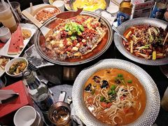 -辣尚瘾·烤鱼·新川菜(牡丹园直营店)