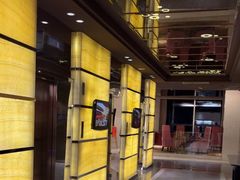 -南桥绿地铂骊酒店