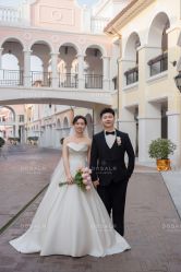 -都市丽人婚纱摄影