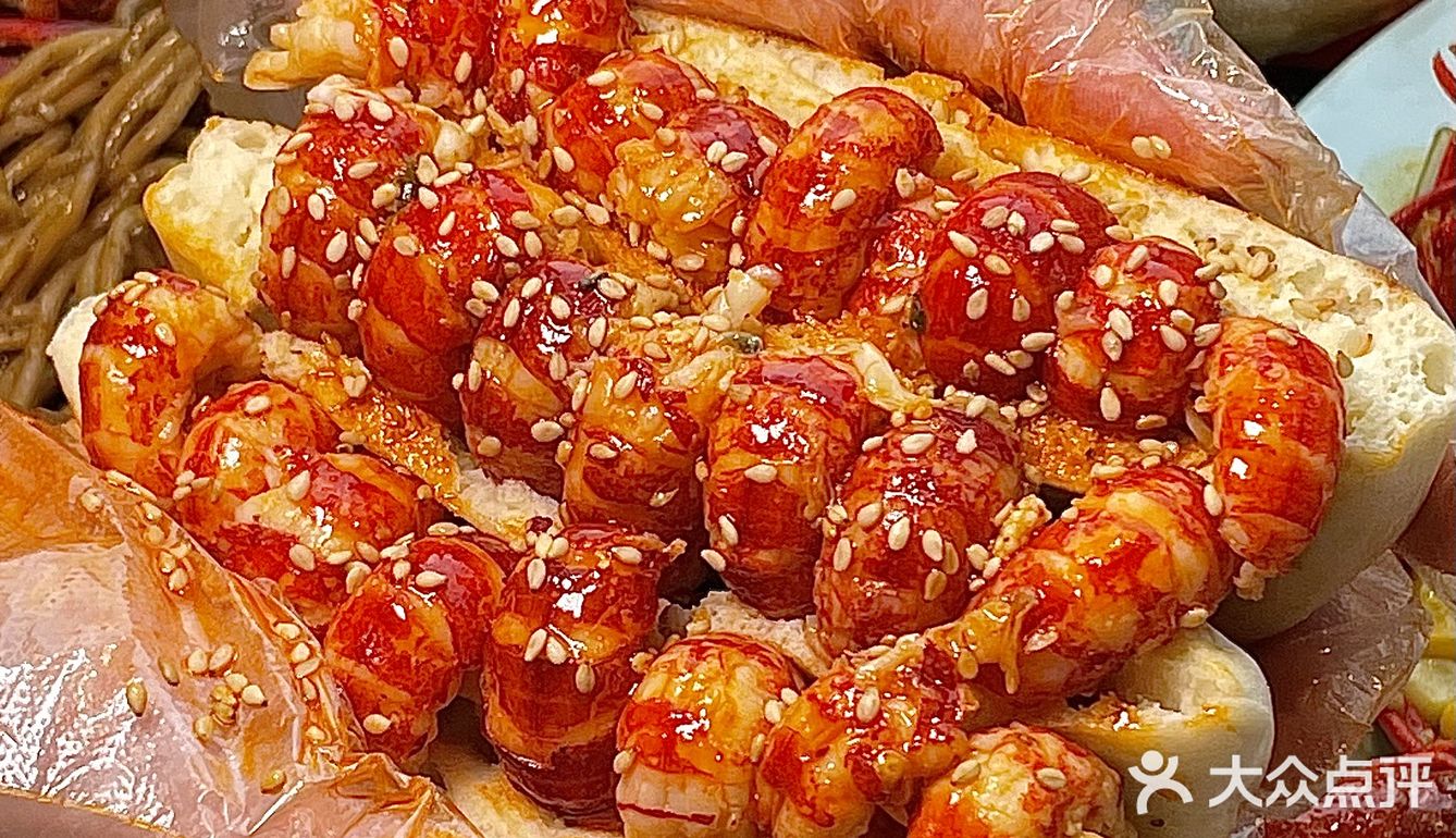 🥘他们家的汤，我全部打包回家下面了！