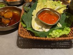 -草家酱蟹炭火烤肉店(珲春南路一店)