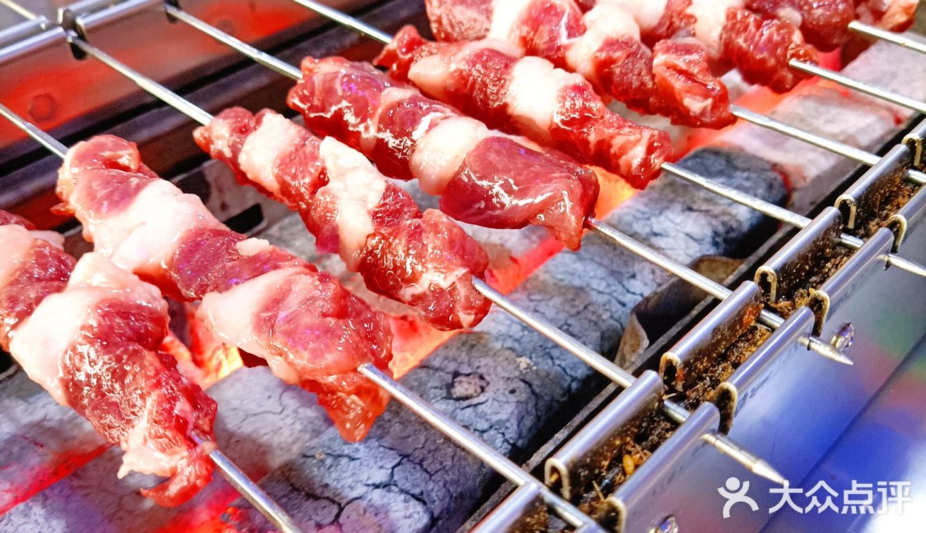 # 焦香四溢的烤串 [调皮]