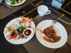 -大中华希尔顿酒店-念自助餐·海南美食·三文鱼