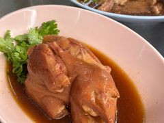 -Kha Mu Charoensang(Silom)