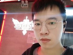 -肆兮眼镜·蔡司·徕卡战略合作店(大坪店)