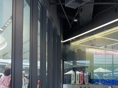-INLANG饮浪室内冲浪(苏河湾万象天地店)