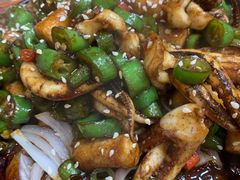 铁板鱿鱼须-八张桌子(老店)