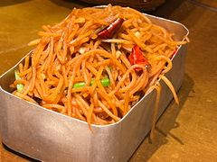 老饭盒土豆丝-东口码头·烧鸽子·鱼头泡饼·地方菜(金鹰悦城店)