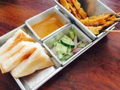 -Dang restaurant (patong phuket)