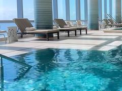 -成都华尔道夫酒店游泳池