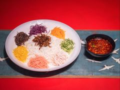 七彩凉米线-福照楼汽锅鸡·云南特色菜(火车站锦江店)