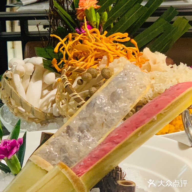 西安养生花胶鸡火锅No.1🍲八小时慢熬鸡汤口感浓郁YYDS！